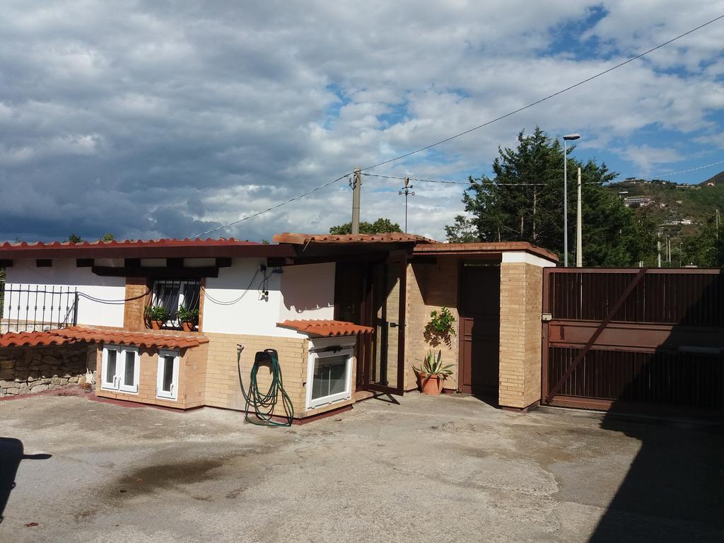 Villa Mola Bed And Breakfast Corbara  ภายนอก รูปภาพ
